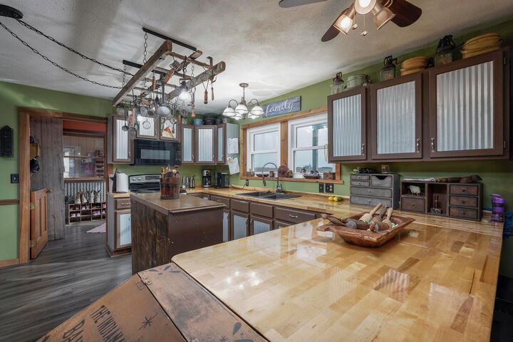 Property Photo:  4100 N State Route 729  OH 45169 