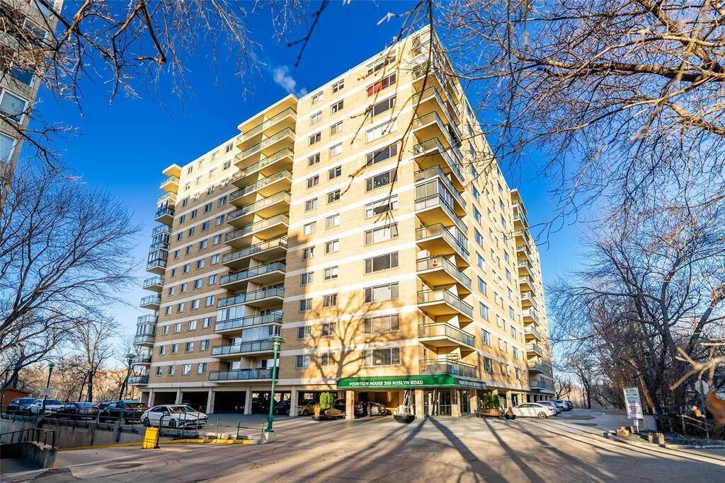 Property Photo:  300 Roslyn Road  MB R3L 0H4 