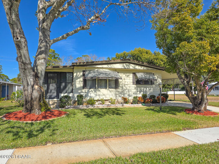 Property Photo: 719 Dove Avenue FL 32129