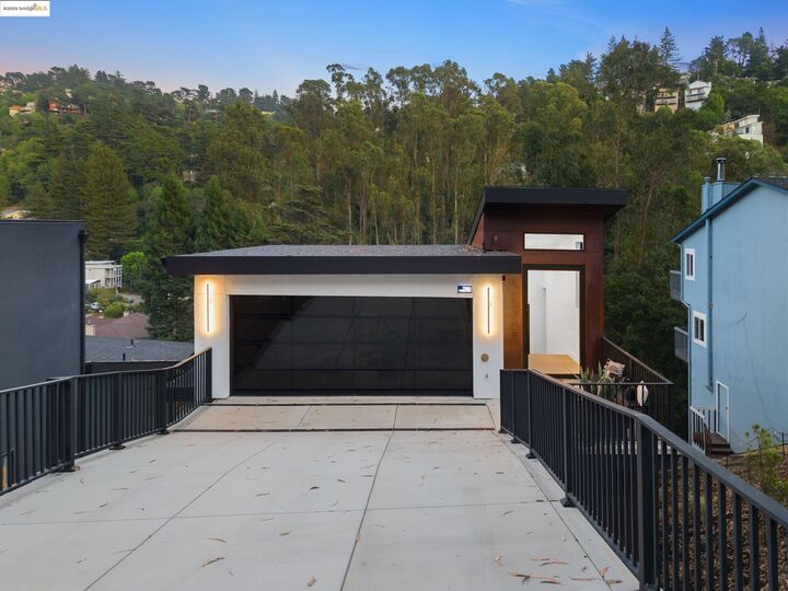 Property Photo:  7260 Woodrow Drive  CA 94611 