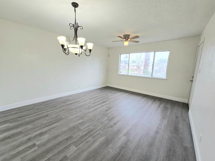 Property Photo:  424 W Rialto Avenue  CA 93612 