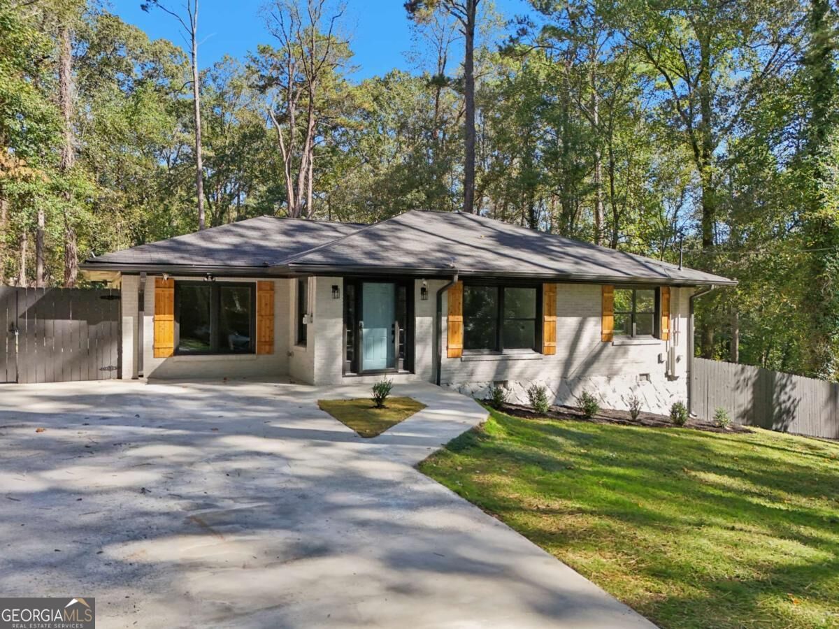 Property Photo:  288 Harper Road SE  GA 30315 