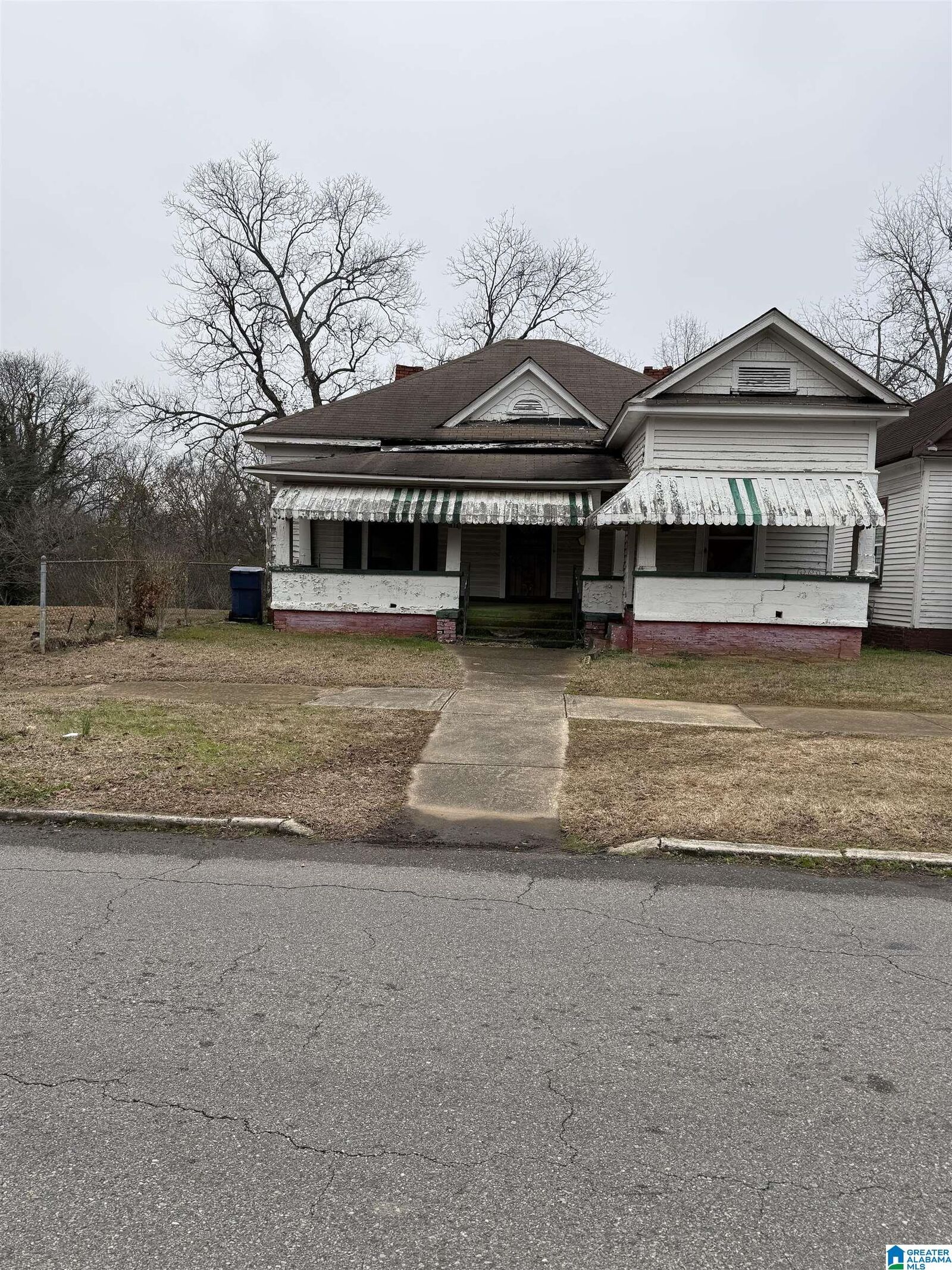 Property Photo:  1811 Cooper Avenue  AL 36201 