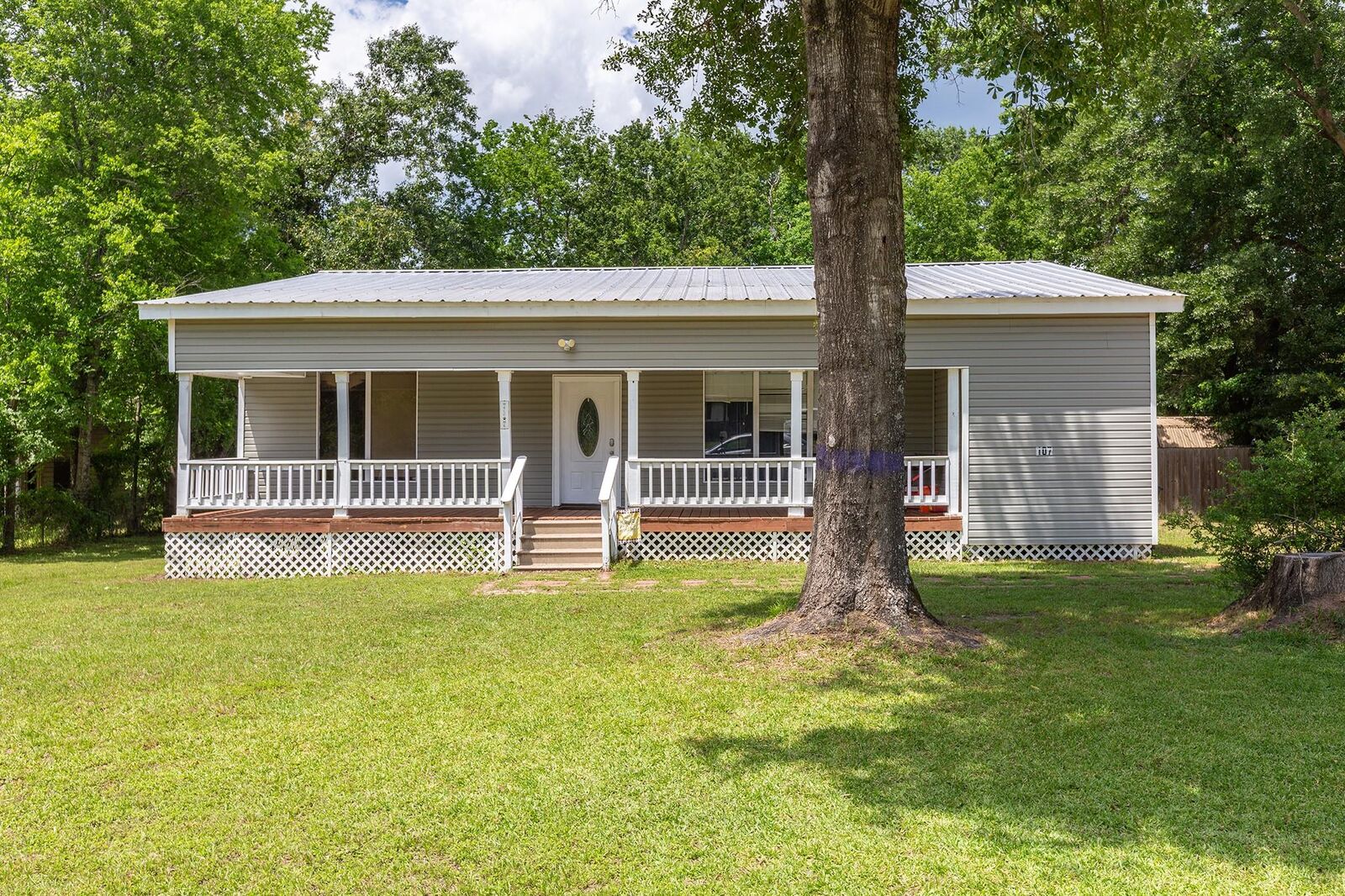 Property Photo:  240 7th Street  TX 75862 