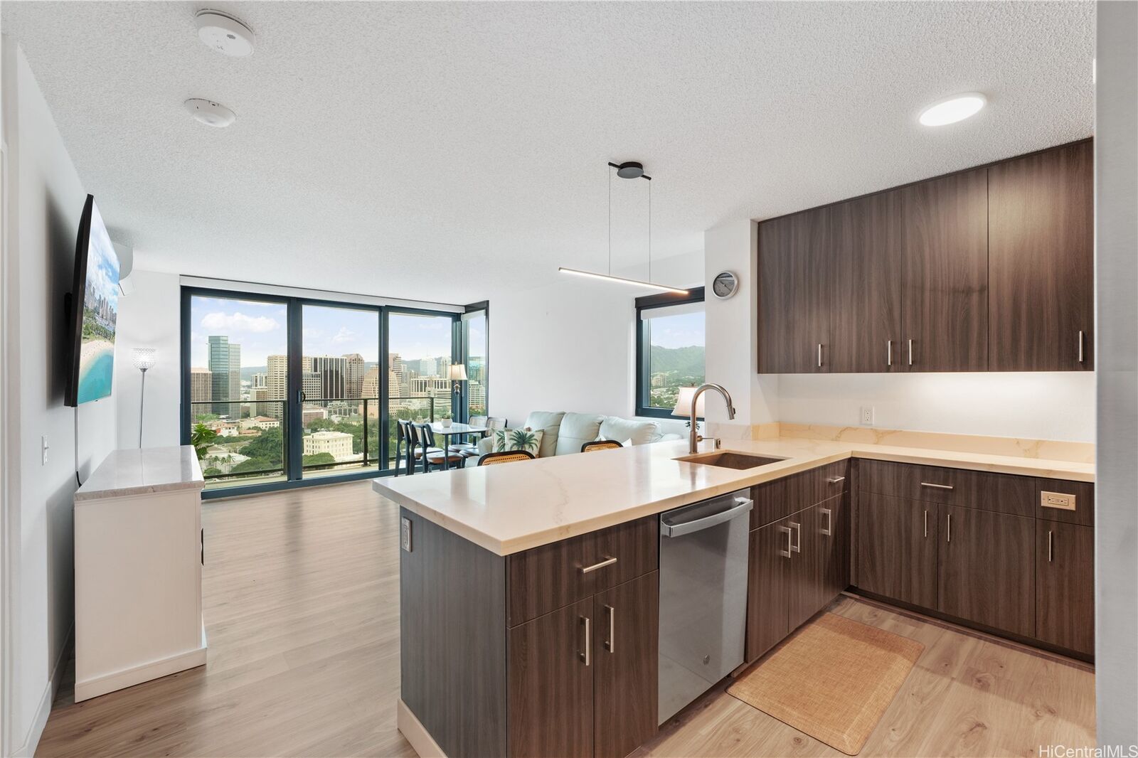 Property Photo: 615 Keawe Street 2703 HI 96813