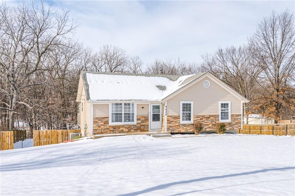 Property Photo:  5420 N Randolph Road  MO 64119 