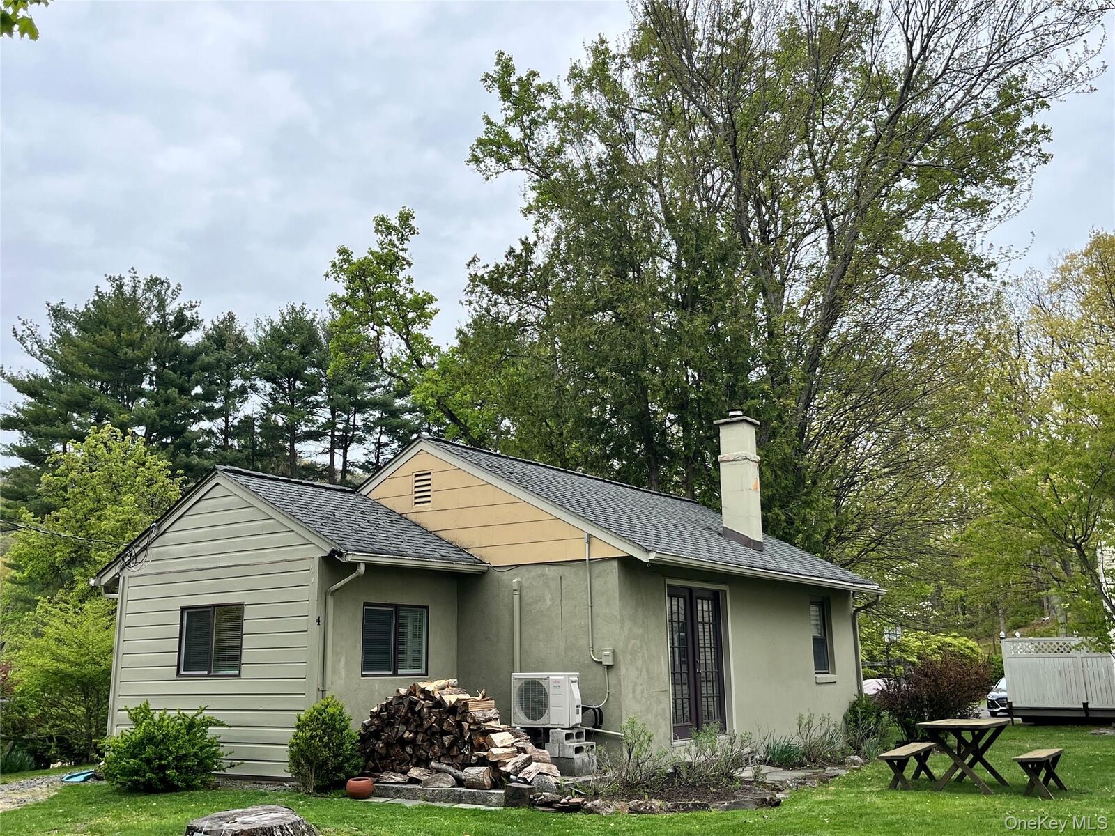 Property Photo:  4 Fairview Drive  NY 10986 