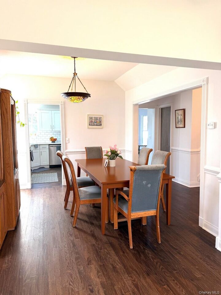 Property Photo: 10 Silver Court NY 11961