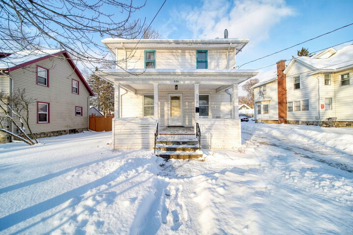 Property Photo: 330 N West Avenue MI 49201