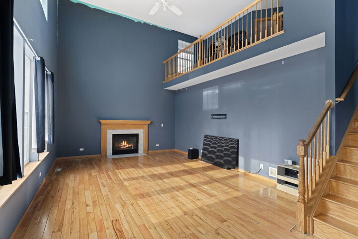 Property Photo: 1917 W River Oaks Drive IL 60073