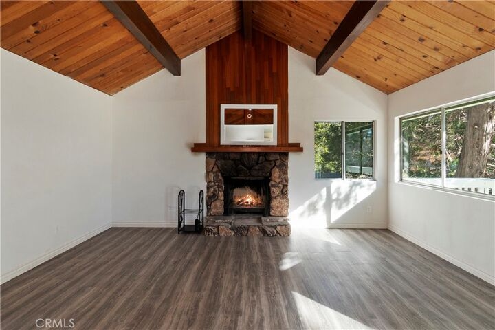 Property Photo: 32142 Hunsaker Way CA 92382