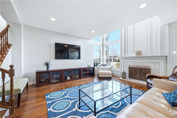 Property Photo: 451 Kakkis 101 CA 90803