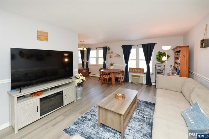 Property Photo:  100 Pierson Miller E4  NJ 07442 