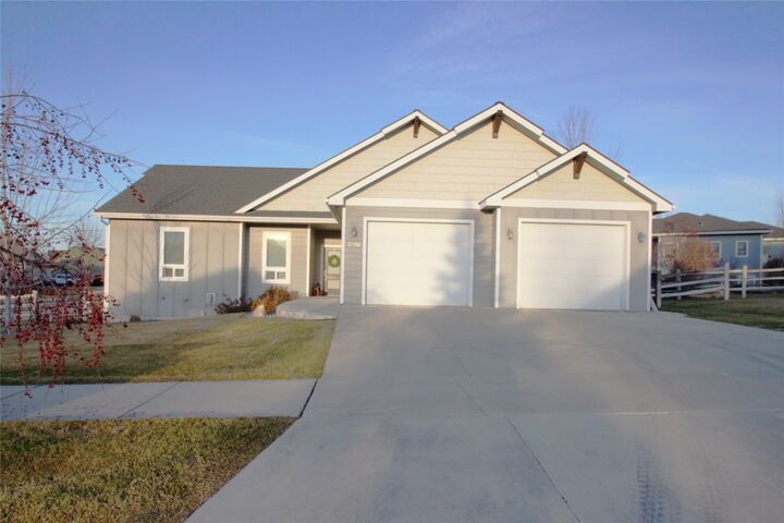 Property Photo:  2728 Carnoustie Way  MT 59808 