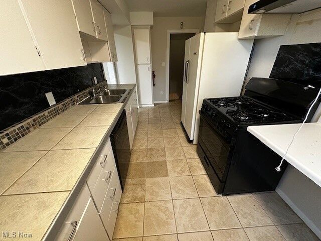 Property Photo:  4042 Northfield Road  OH 44122 