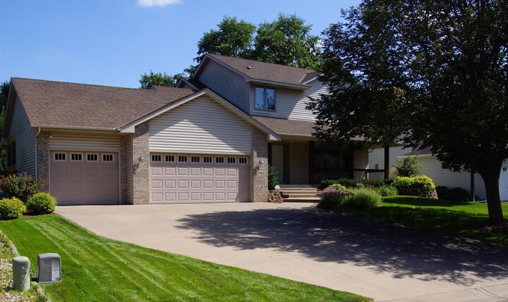 Property Photo:  5042 Oxbow Place  MN 55316 