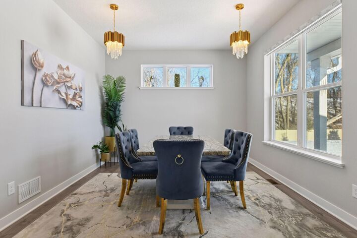 Property Photo:  1663 Oak Creek Drive  MN 55318 