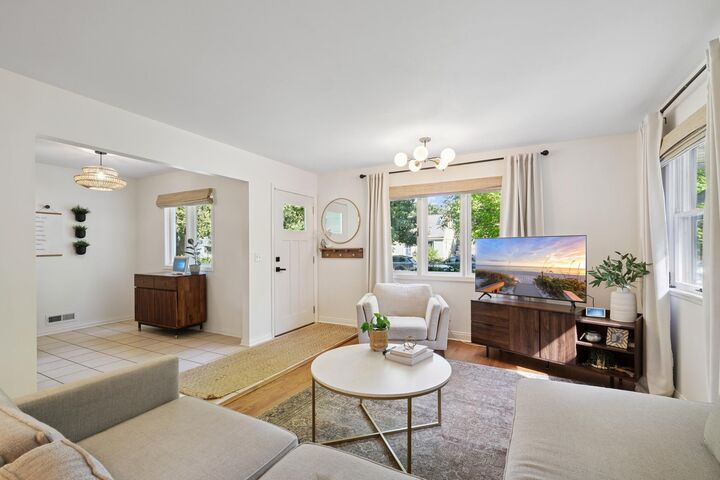 Property Photo:  2632 Idaho Avenue S  MN 55426 