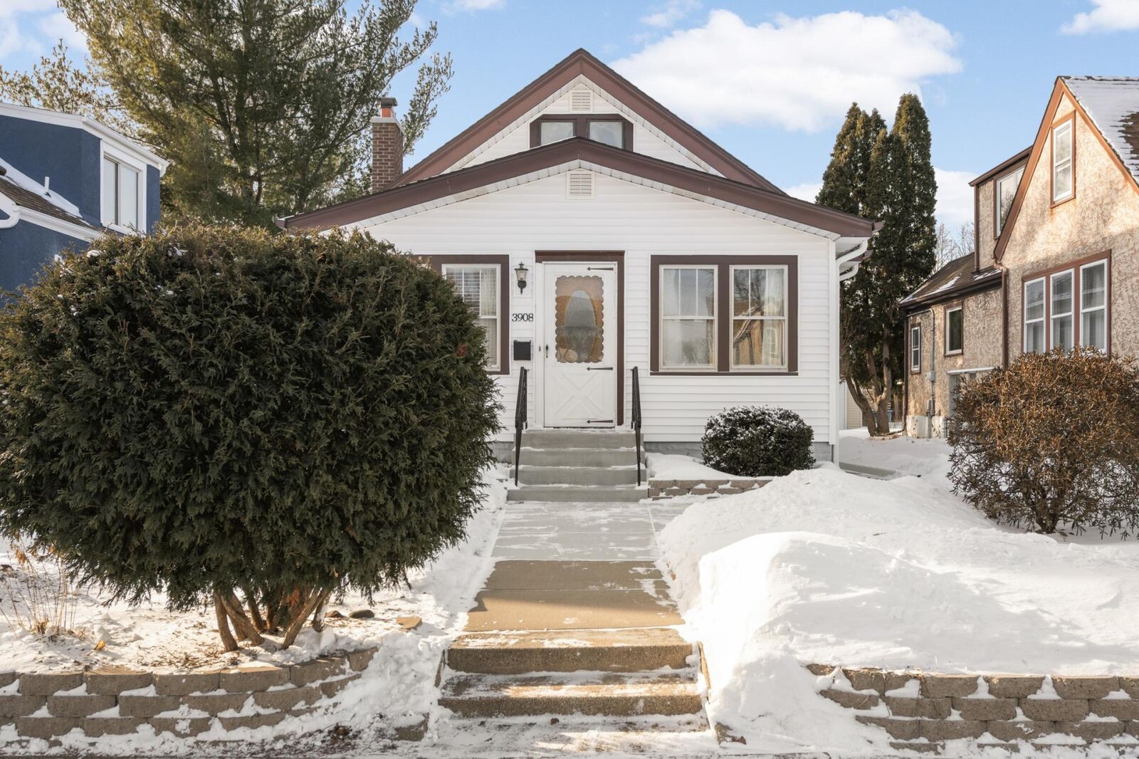 Property Photo:  3908 29th Avenue S  MN 55406 