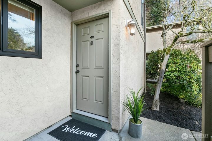 Property Photo:  10002 NE 138th Place T1  WA 98034 