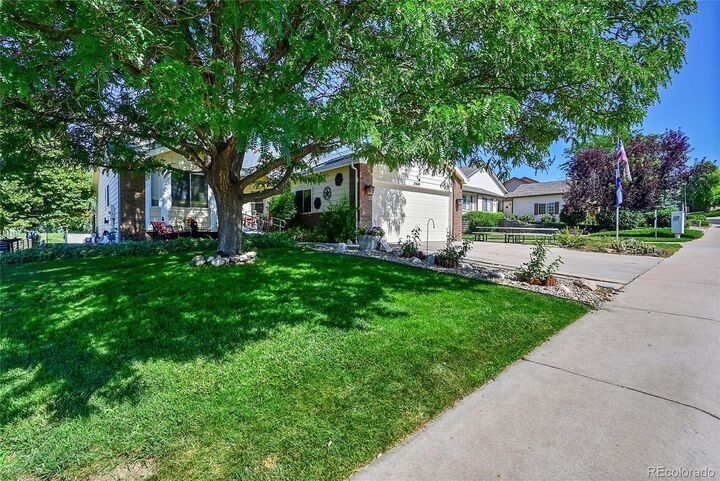 Property Photo:  2340 Birdie Way  CO 80543 