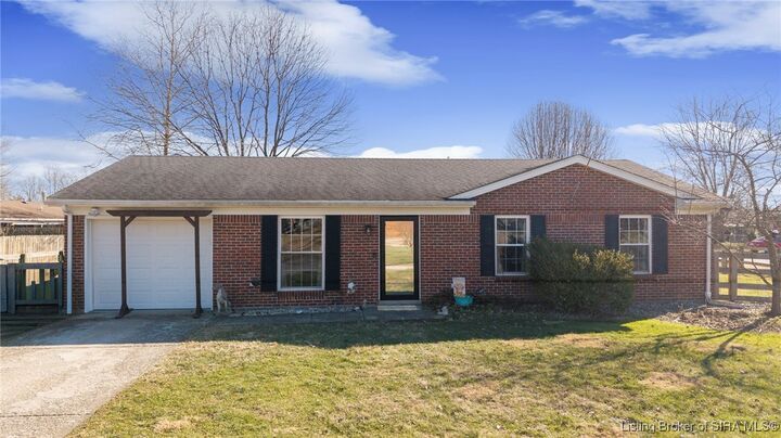 Property Photo:  100 Hodge Street  IN 47111 