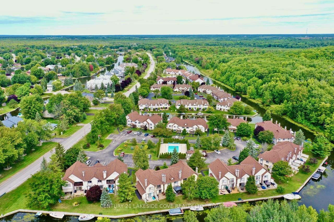 Photo de la propriété:  11 Laguna Parkway 1  ON L0K 1B0 