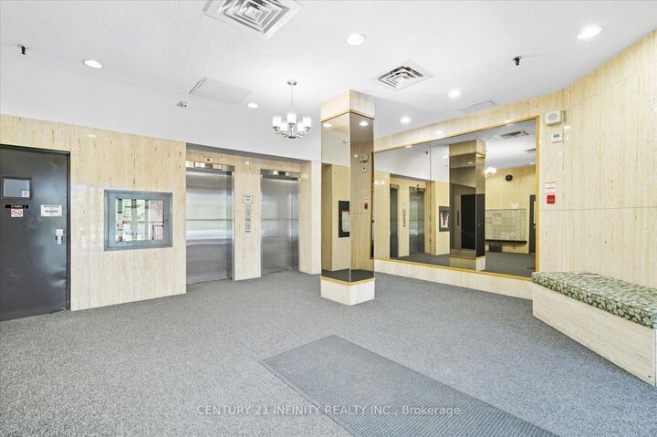 Property Photo:  50 Richmond Street E 635  ON L1G 7C7 