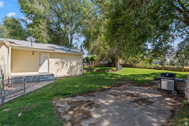 Property Photo:  51 S 400 E  UT 84015 