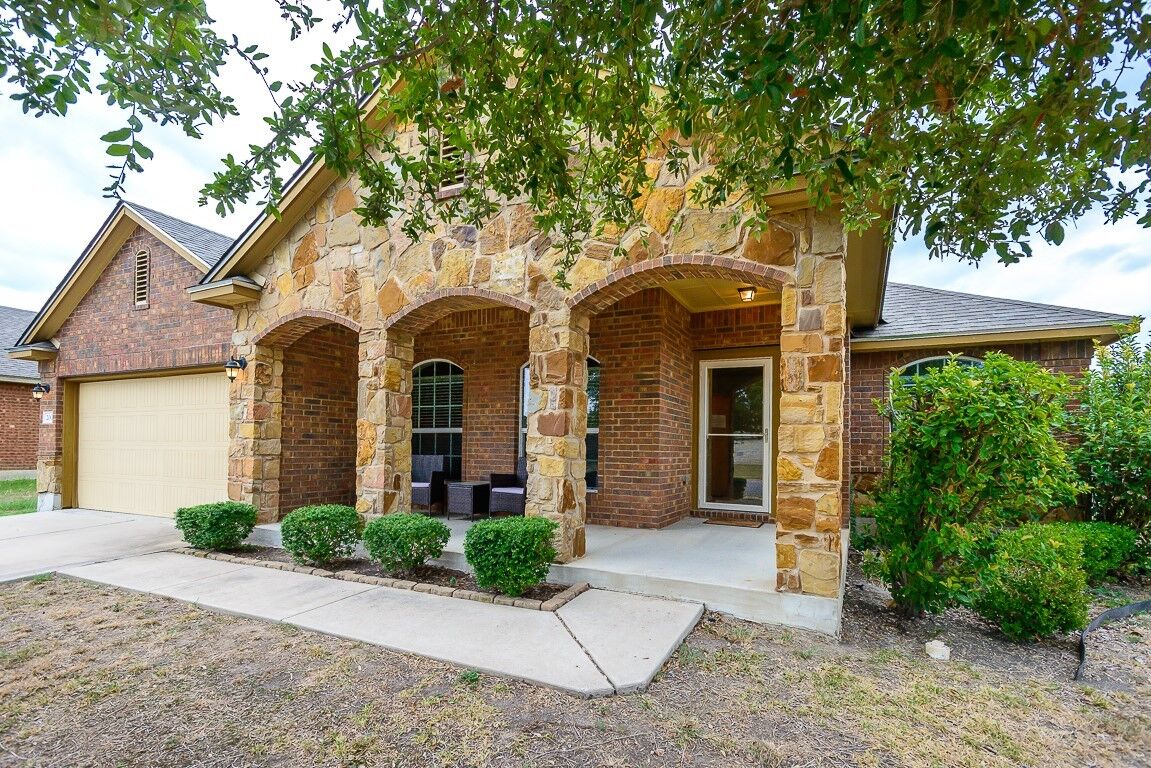 Property Photo: 200 Splawn Ranch Road TX 76542