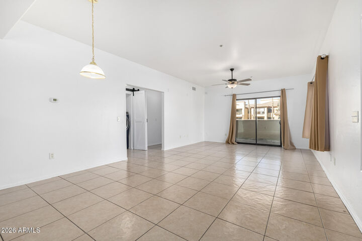 Property Photo:  6770 N 47th Avenue 1016  AZ 85301 