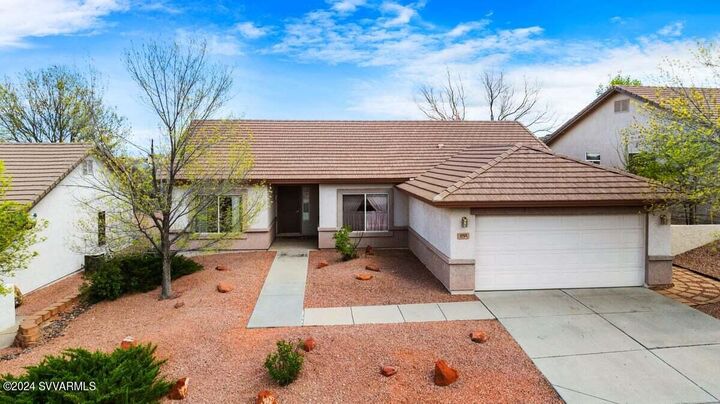 Property Photo: 1755 W Desert Willow Drive AZ 86326