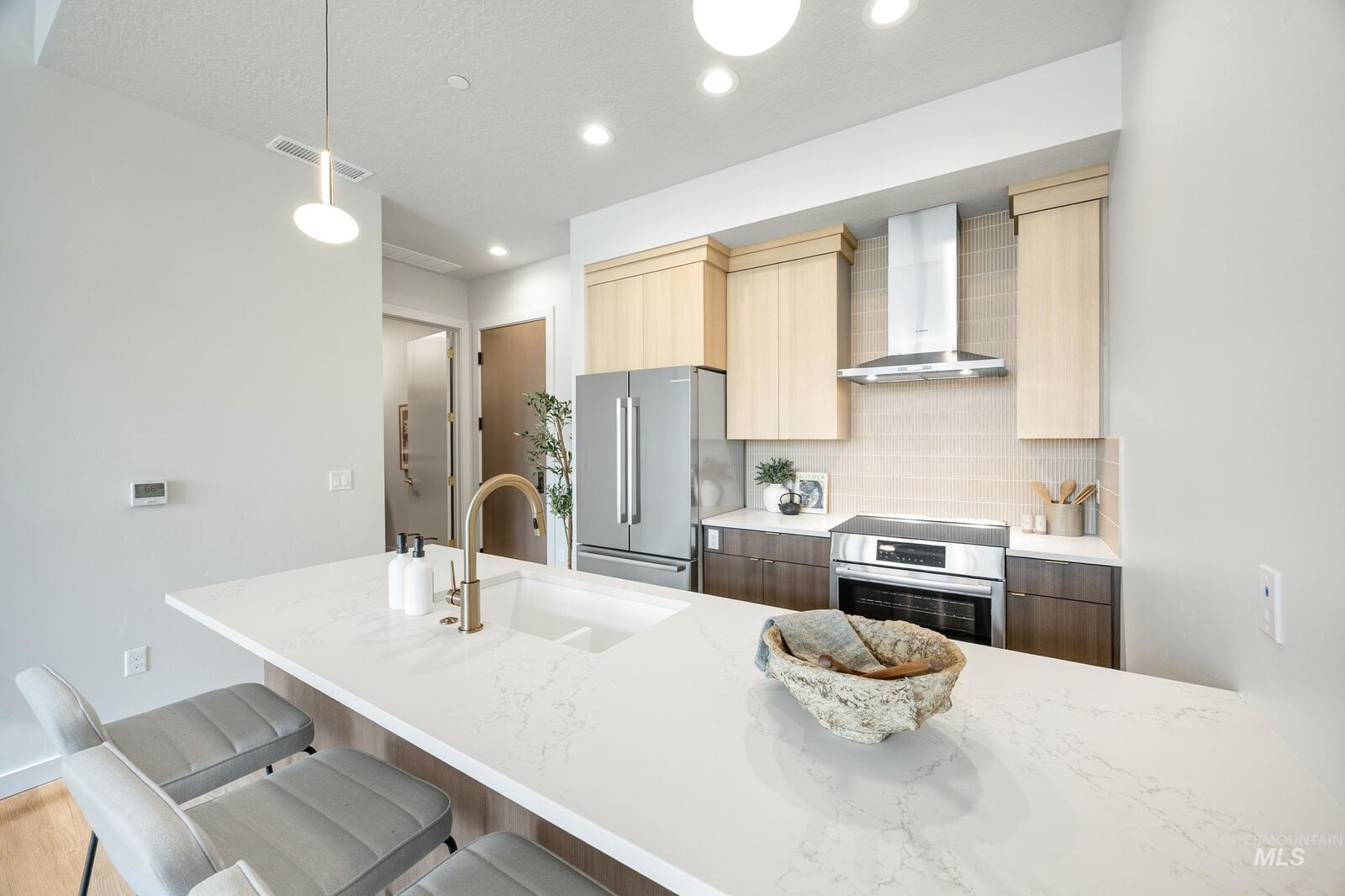 Property Photo:  4340 E Haystack St 307  ID 83716 