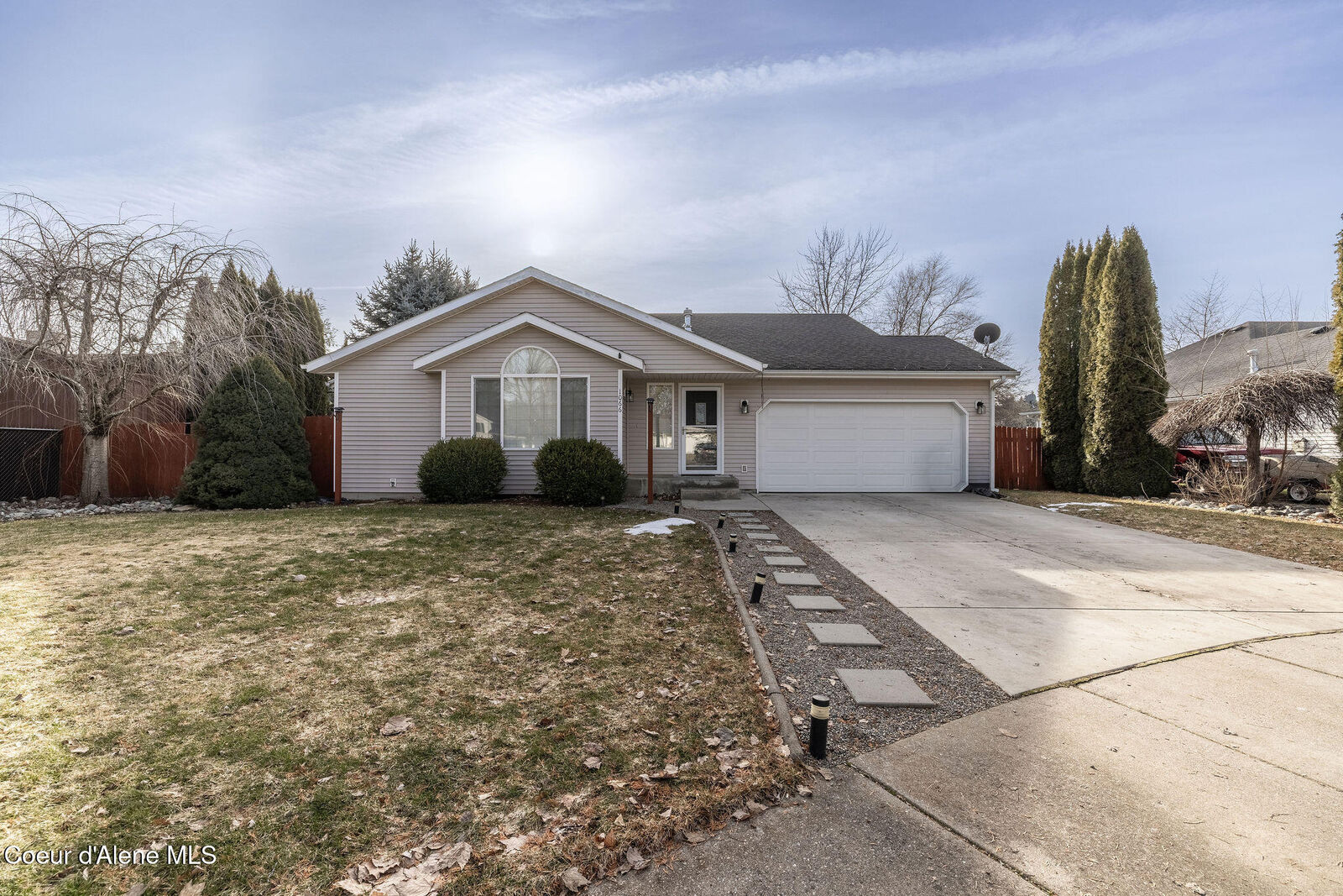 Property Photo:  1066 E Ezra Ave  ID 83835 