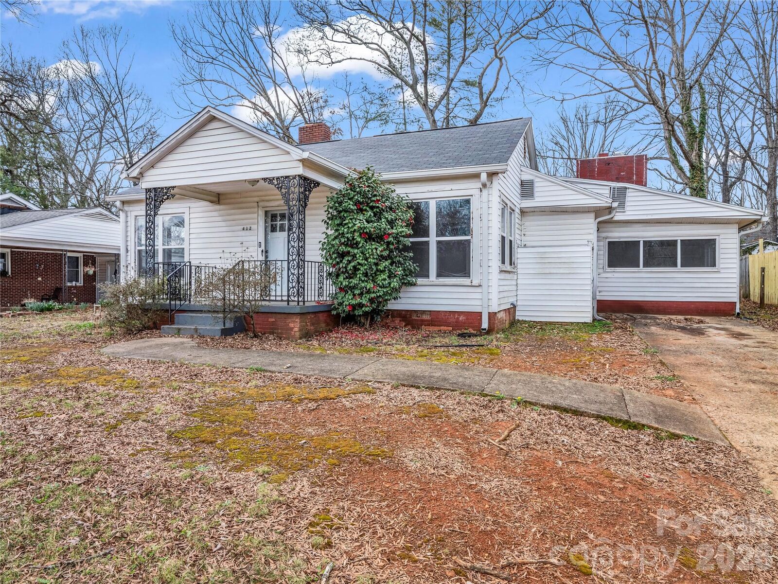 Property Photo: 412 Franklin Avenue NC 28150