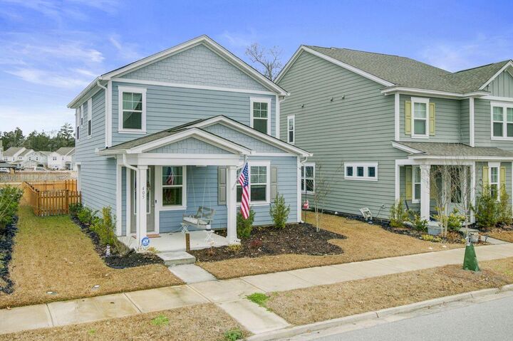 Property Photo: 405 Oak View Way SC 29483