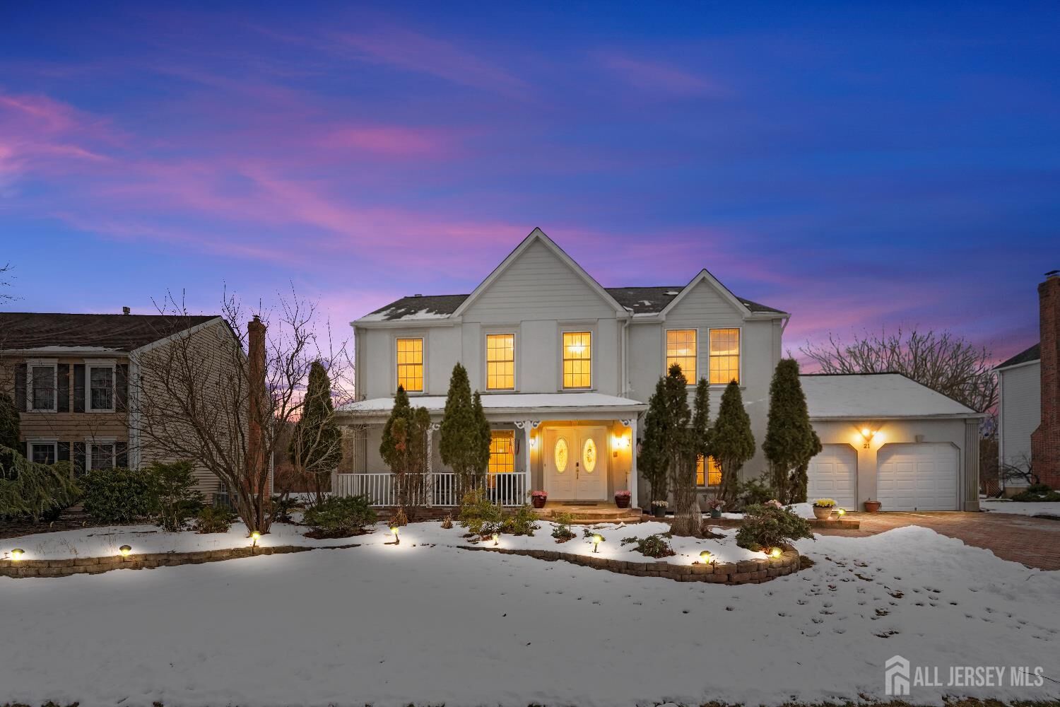 Property Photo:  21 Crestview Drive  NJ 08824 