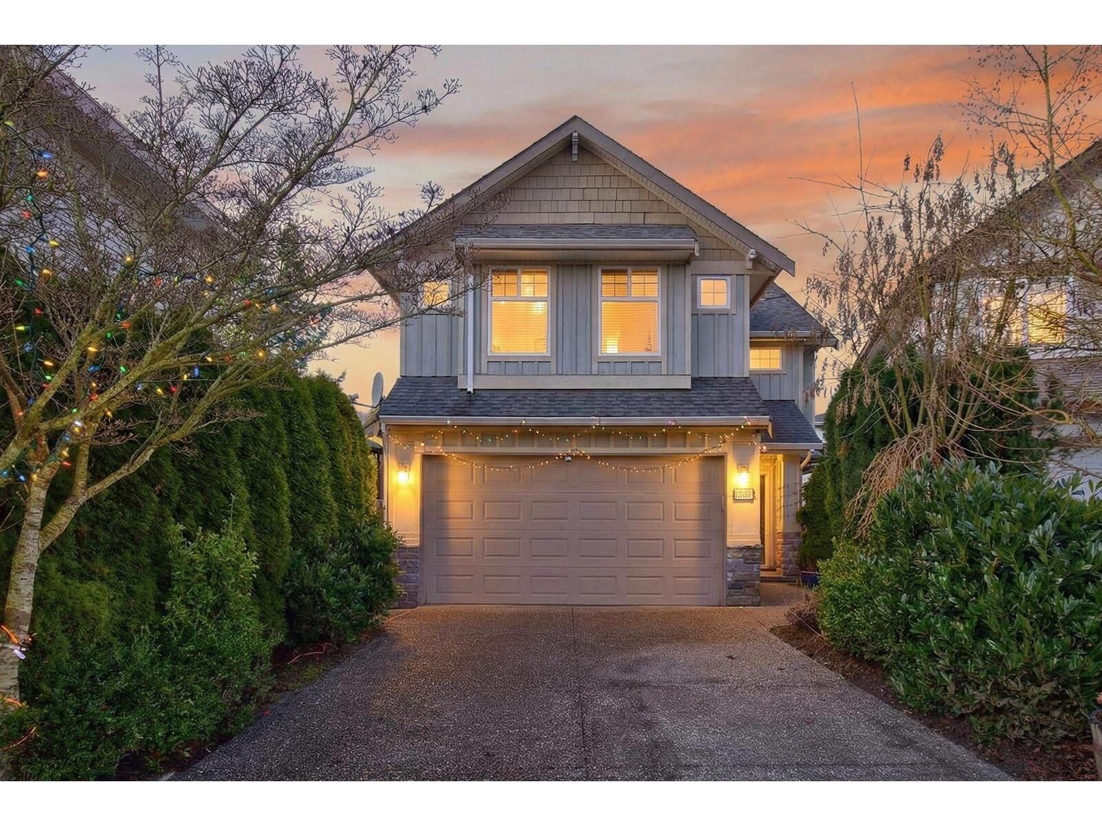 Property Photo:  2363 157A Street  BC V4A 9Y4 