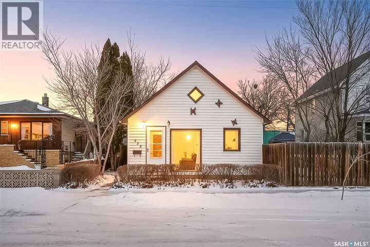 Property Photo:  528 Ominica Street E  SK S6H 0H3 