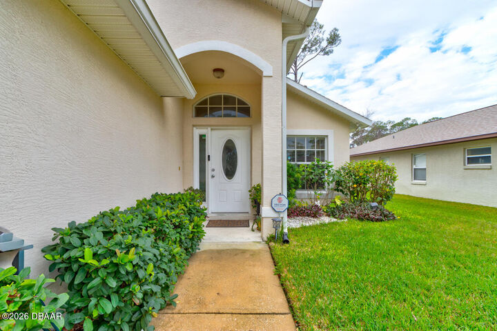 Property Photo:  728 Iowa Street  FL 32114 