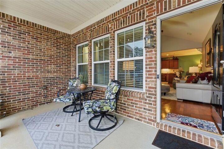 Property Photo:  995 Savannah Commons Drive NE 6  GA 30144 