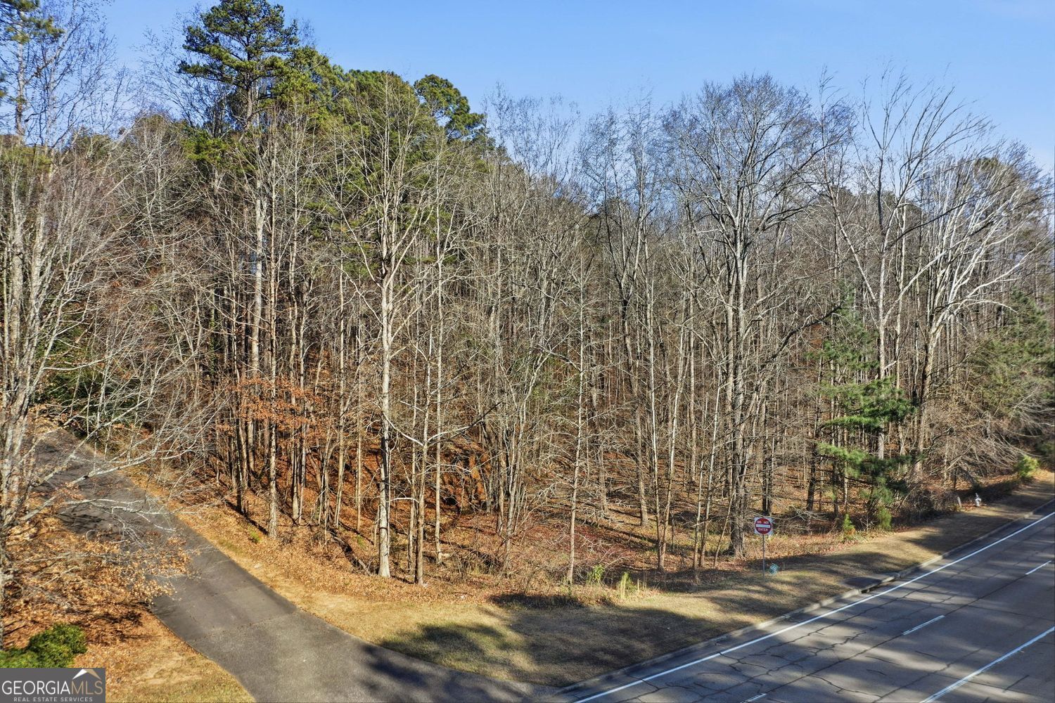 Property Photo:  1600 Sixes Road  GA 30114 