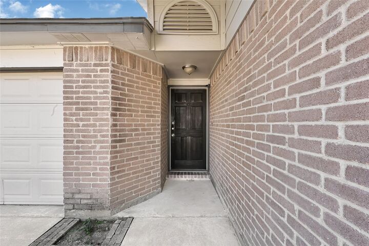 Property Photo:  19327 Cypress Harbor Drive  TX 77449 