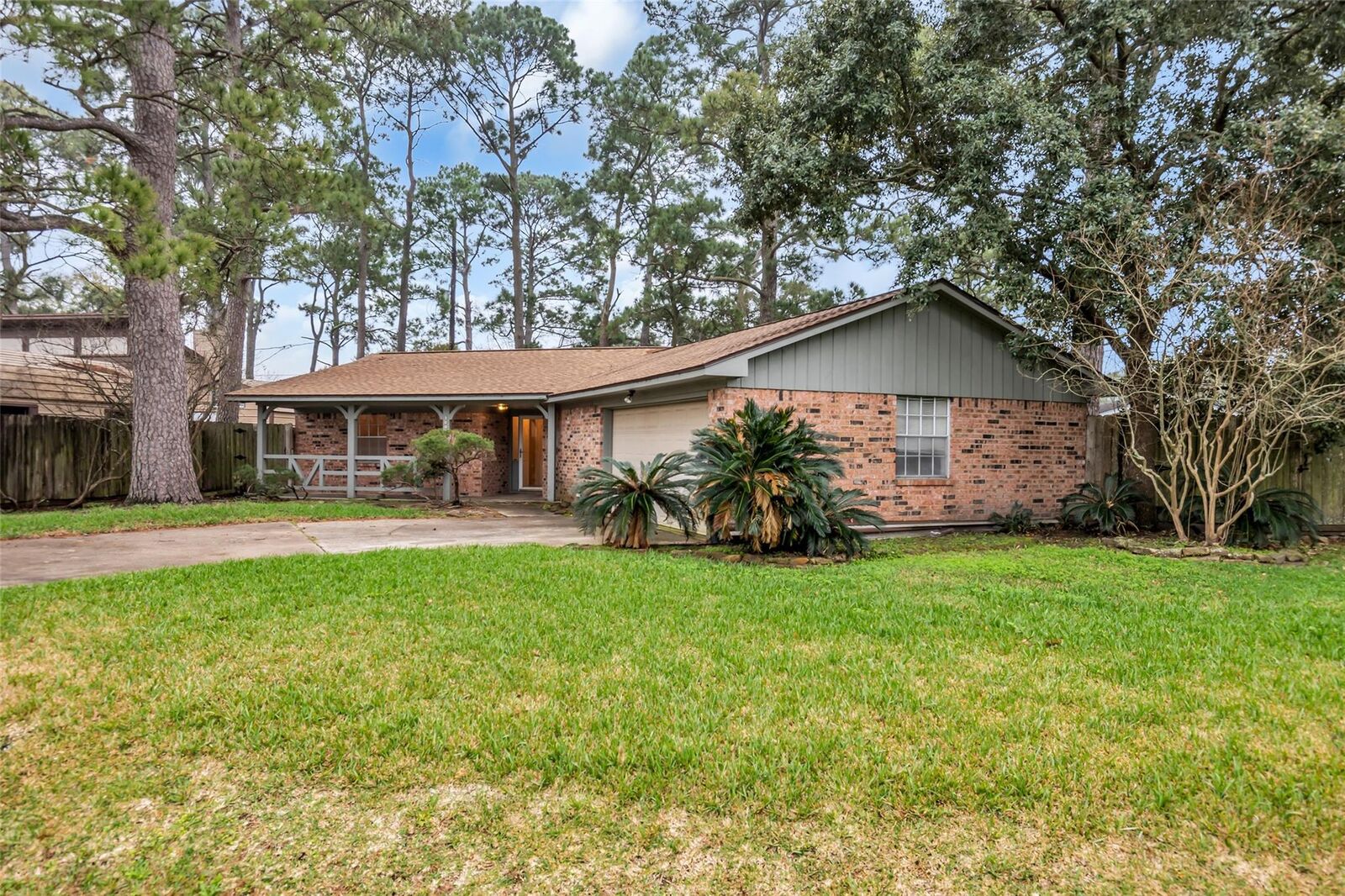 Property Photo:  10002 Pinehurst Street  TX 77521 