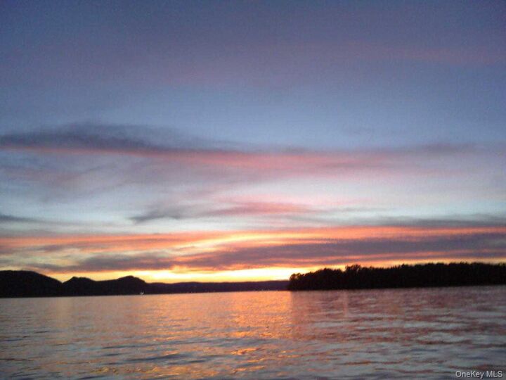 Property Photo:  F-15 Half Moon Bay Marina  NY 10520 