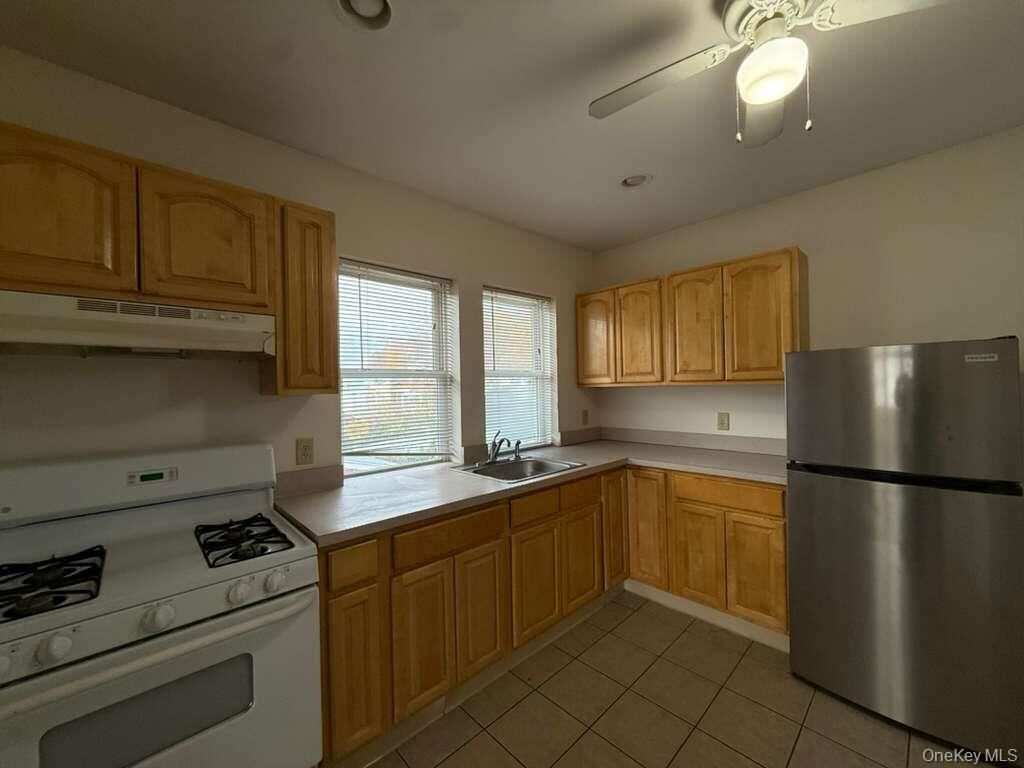 Property Photo:  22 King Avenue  NY 10704 