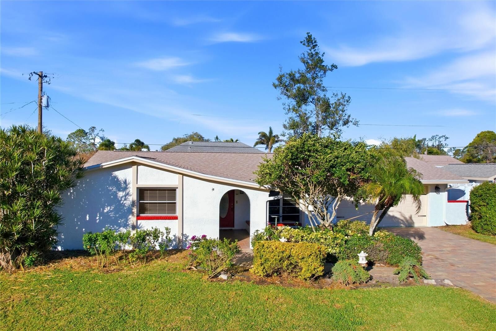 Property Photo:  5264 Kent Road  FL 34293 