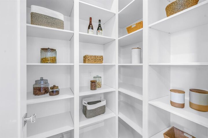 Property Photo:  3752 Arkansas Avenue NE  FL 33703 