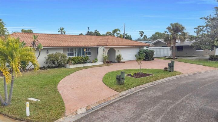 Property Photo:  4313 50th Place S  FL 33711 