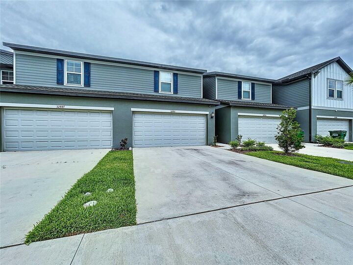 Property Photo: 32451 Limitless Place FL 33545